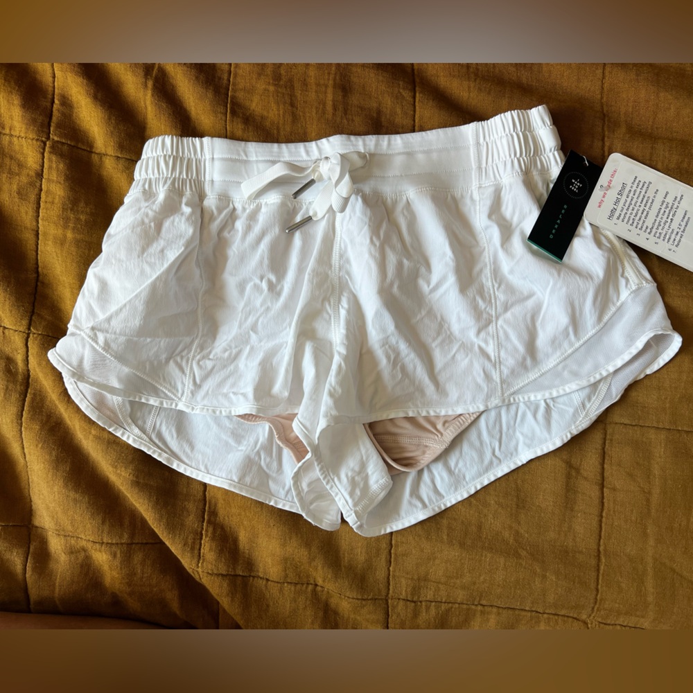 New with tags Lulu lemon hotty hot shorts